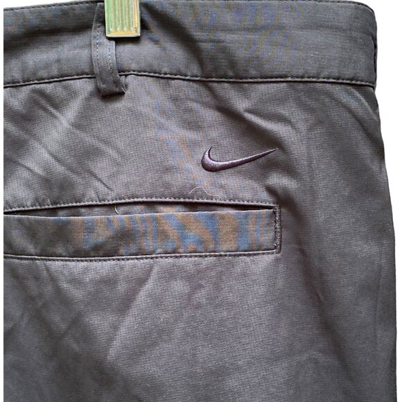 Nike Golf Dri-fit Men's size 42 charcoal grey/black performance shorts - Picture 8 of 10